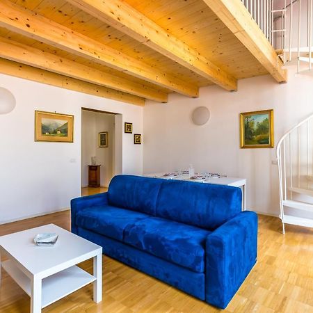 Nova Stylish House In Center By Napoliapartments Экстерьер фото