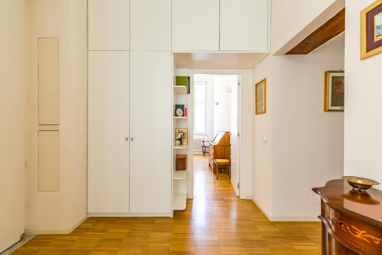 Nova Stylish House In Center By Napoliapartments Экстерьер фото